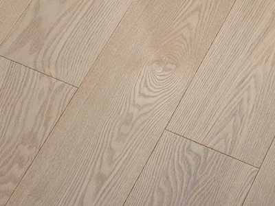 客厅铺瓷砖还是木地板好